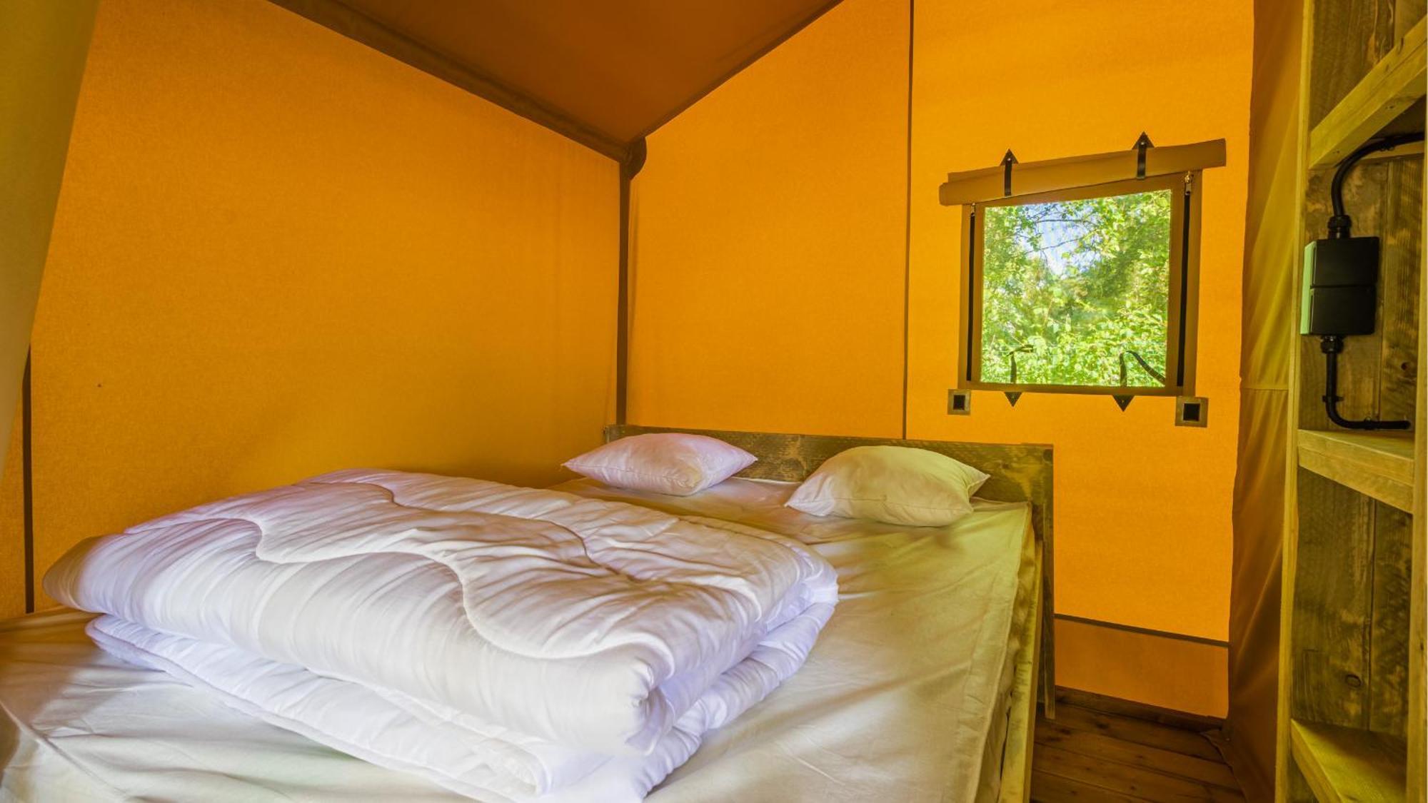 Camping Saint Michel Courtils Buitenkant foto