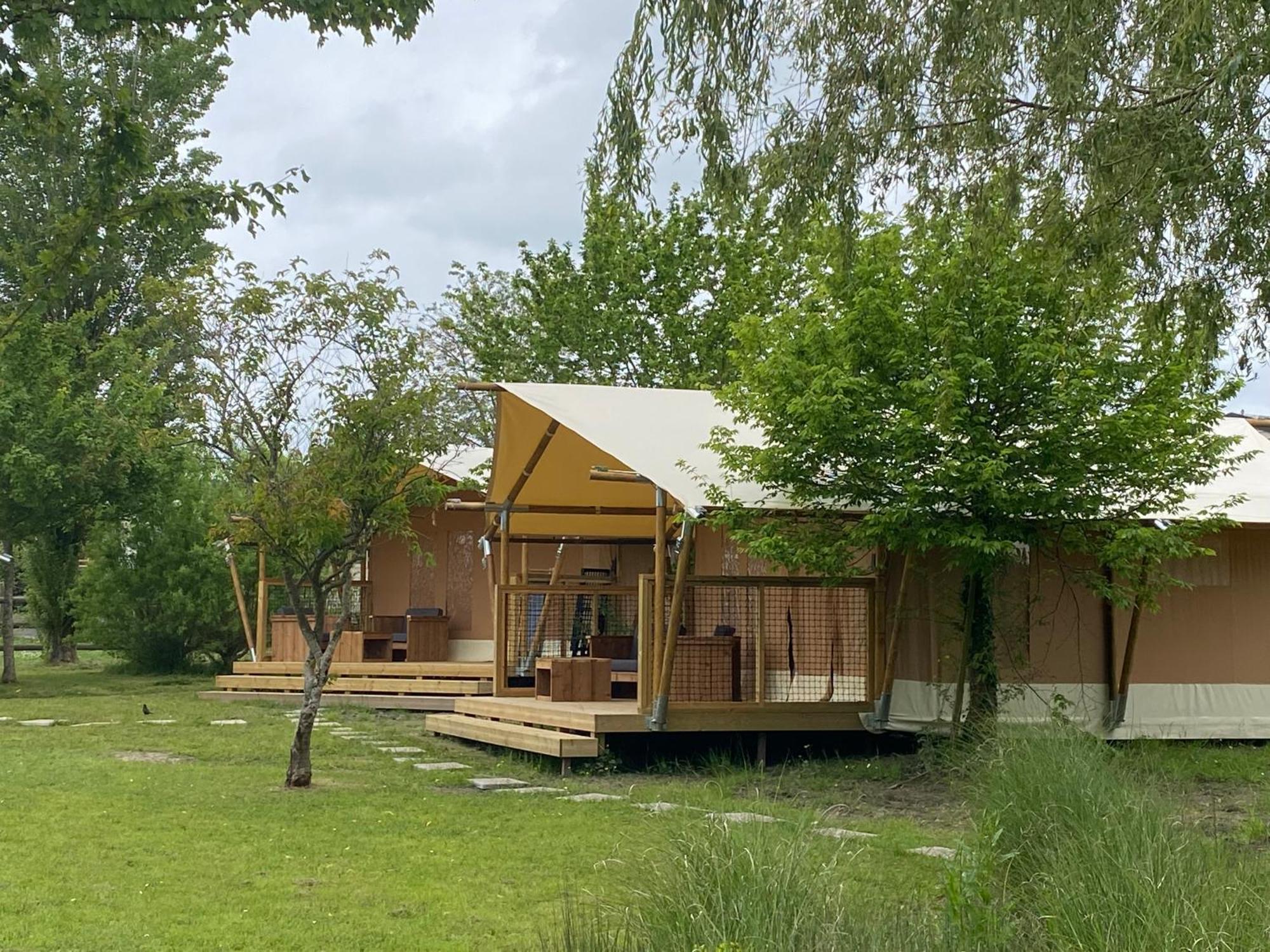 Camping Saint Michel Courtils Buitenkant foto