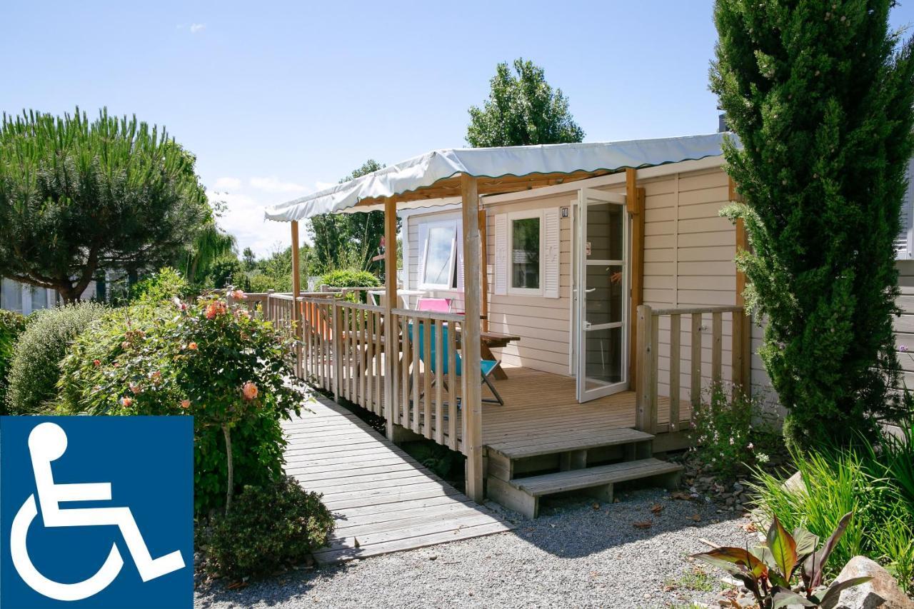 Camping Saint Michel Courtils Buitenkant foto